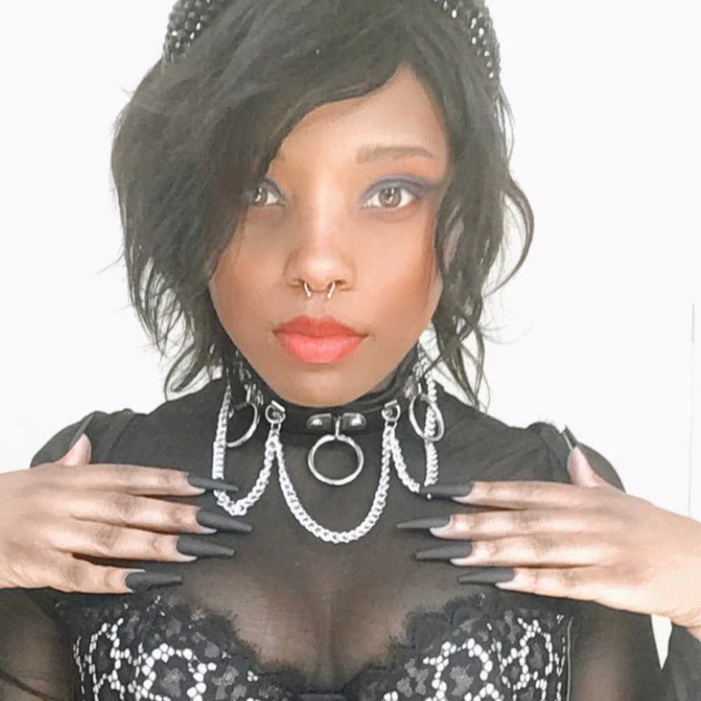 Meet your Posher, Miranda